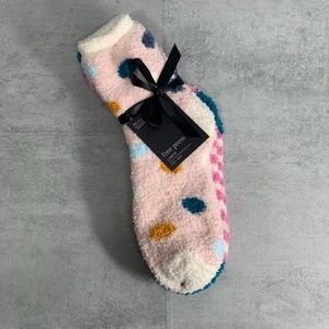 3/$20 Free Press 2 Pair Fuzzy Socks SZ 6-10.5